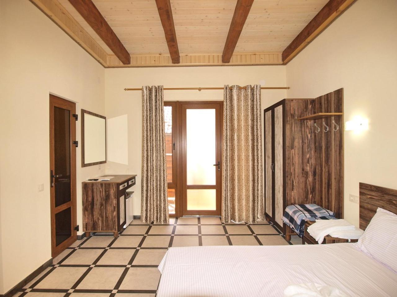 Пегас Hotel Зализний Порт Екстериор снимка
